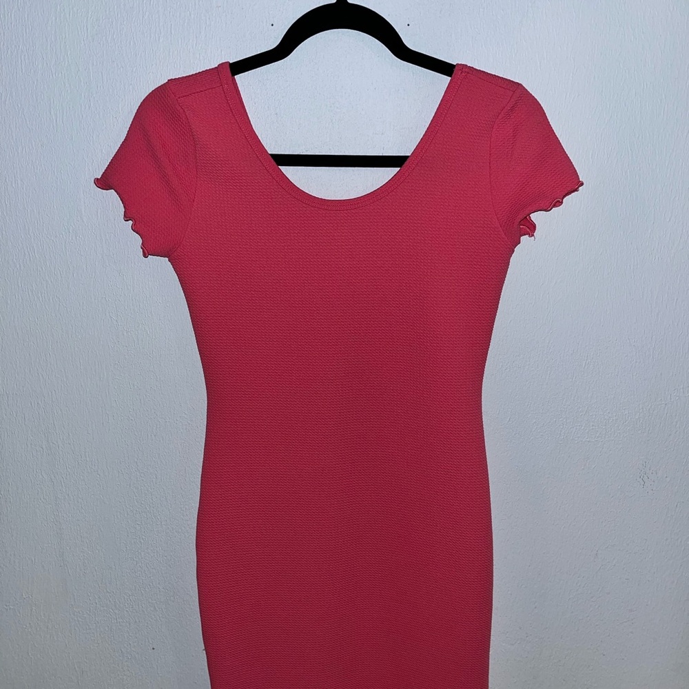 Heart & Hips Pink Flutter Sleeve Bodycon Midi Dress